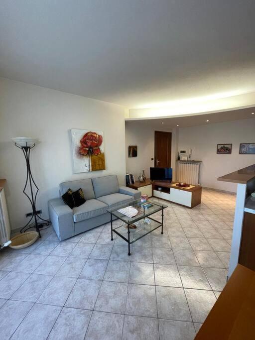 Casa Carlino Leilighet Santo Stefano Belbo Eksteriør bilde